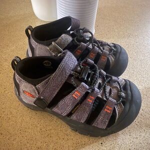 KEEN Kids' Gray and Black Outdoor Sandals